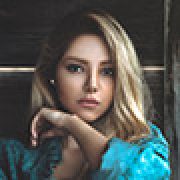 Nina Farell, photo