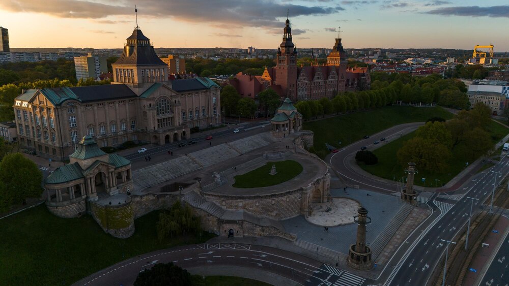Ukrainiec zatrzymany za przewożenie Afgańczyków bez dokumentów w Szczecinie