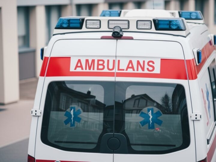 Kołobrzeg stawia na nowoczesne defibrylatory dla bezpieczeństwa mieszkańców