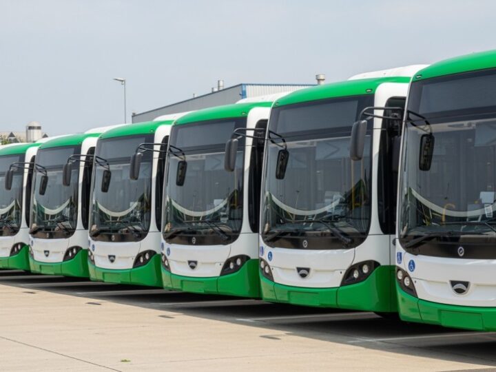 Szczecin modernizuje transport: 22 nowoczesne autobusy na horyzoncie!