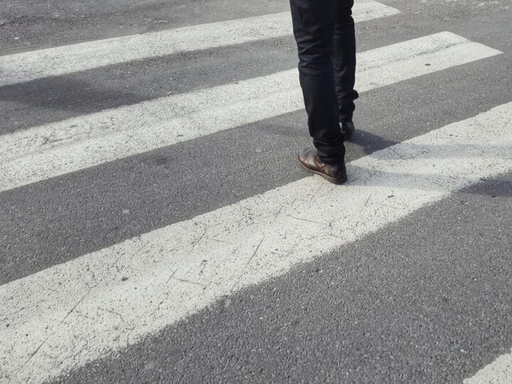 Bezpieczne przedszkolaki z Gryfiny: Jak najmłodsi uczą się zasad ruchu drogowego!