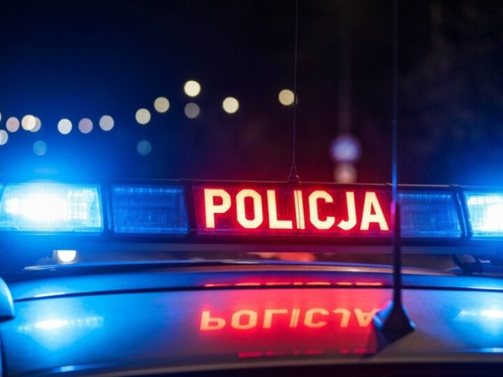 Czujny policjant po służbie zatrzymuje poszukiwanego dilerka narkotyków