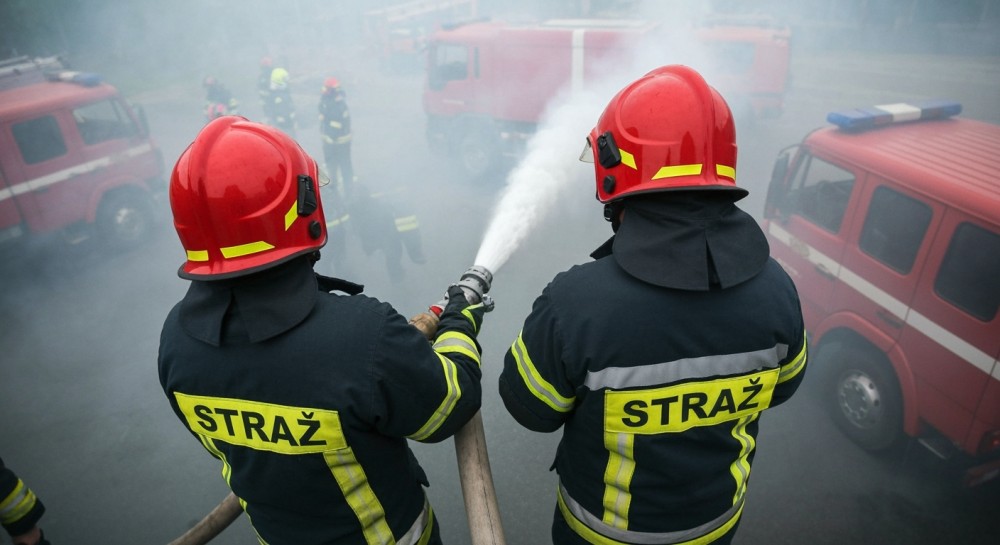 Zimowe niebezpieczeństwa: jak chronić się przed pożarami i czadem?