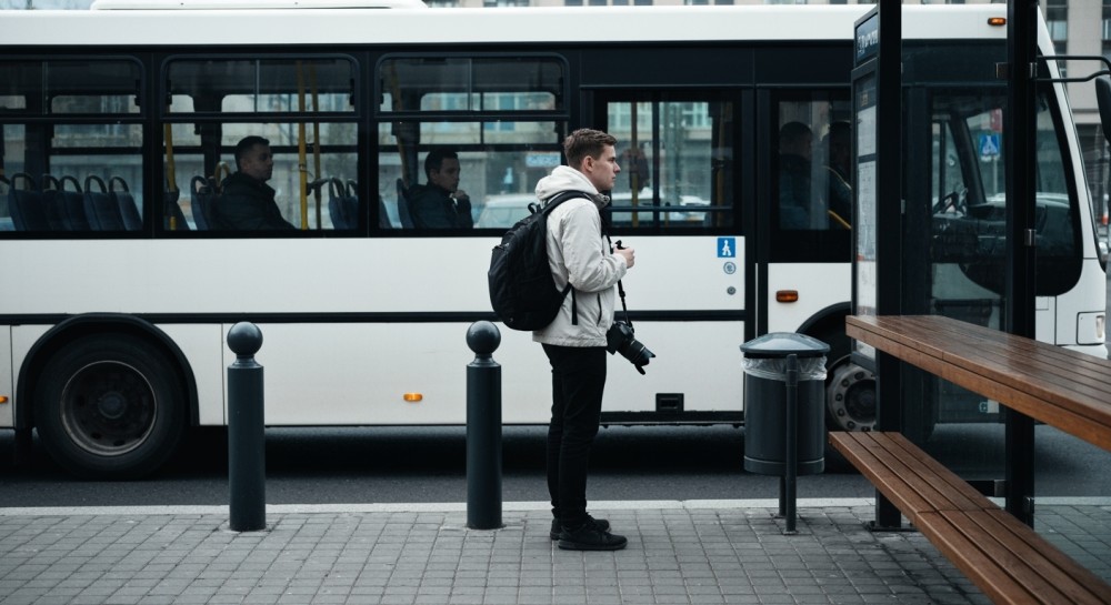 Szczecin stawia na ekologię: nowoczesne hybrydowe autobusy w drodze!