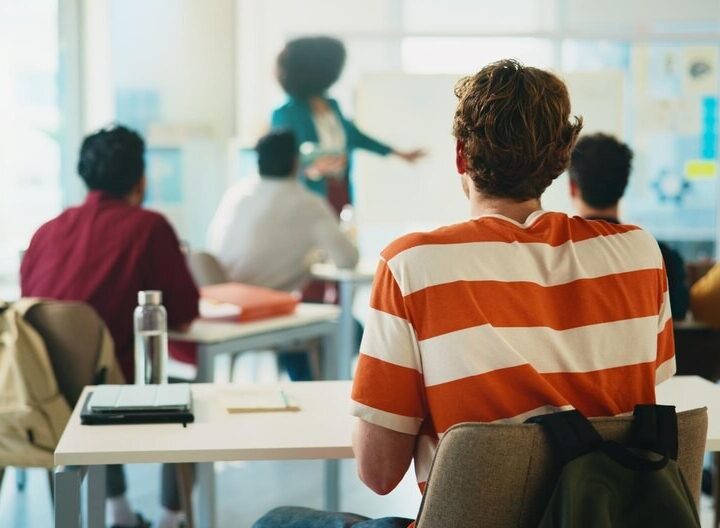 Moc edukacji: Jak przeciwdziałać przemocy wśród młodzieży
