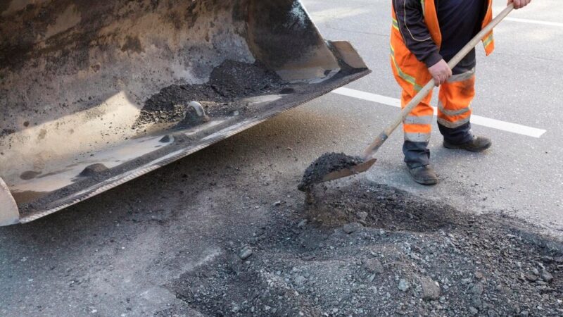 Droga Dobra-Stolec: Inwestycja w przyszłość lokalnej infrastruktury!