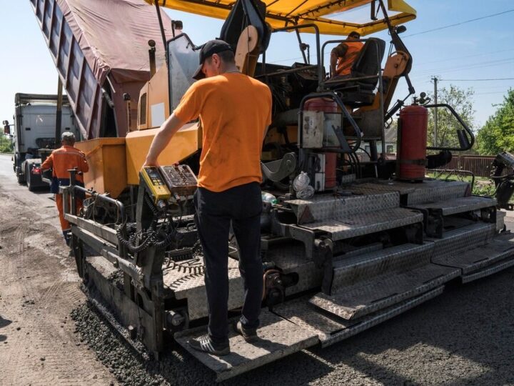 Szybkie naprawy dróg w Gminie Dobra: Bezpieczeństwo mieszkańców na pierwszym miejscu