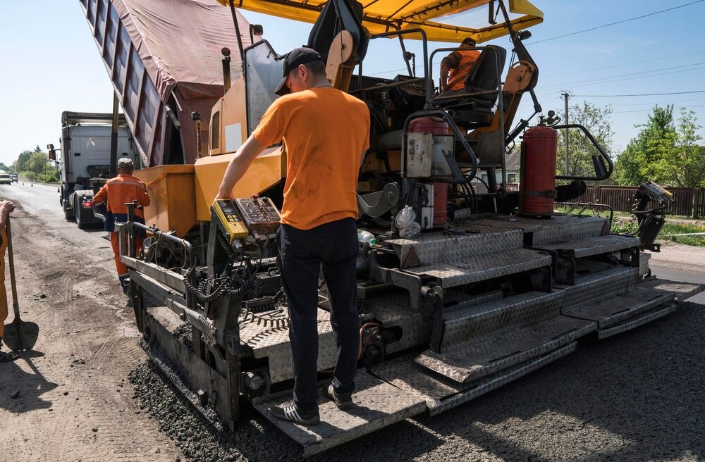 Szybkie naprawy dróg w Gminie Dobra: Bezpieczeństwo mieszkańców na pierwszym miejscu