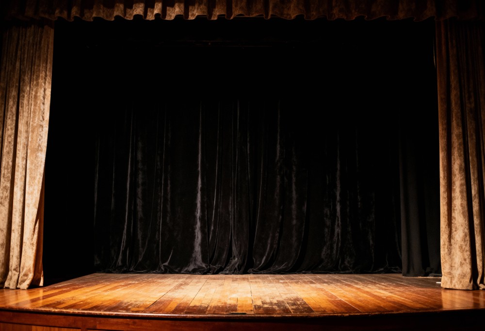 Nowa „Zemsta” – Teatr w Szczecinie zaskakuje świeżym spojrzeniem na klasykę!