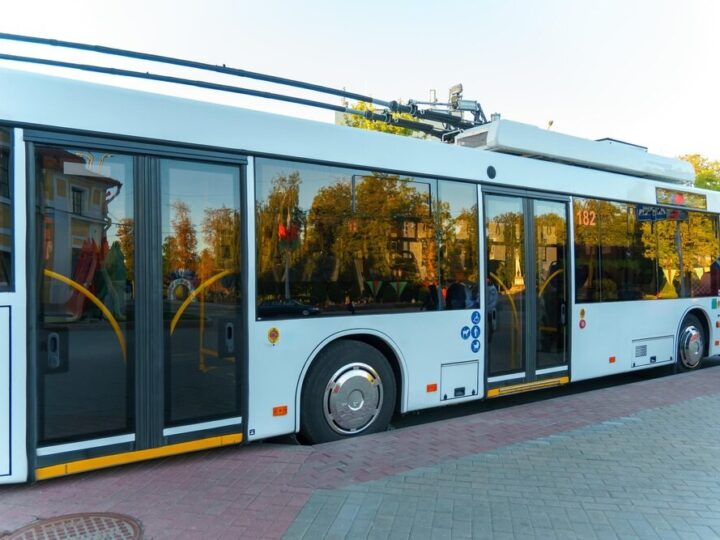 Nowe rozkłady jazdy na liniach 4 i 811 od 28 marca