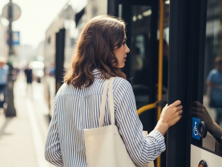 Szczecińska flota „Klonowicy” zyskała cztery nowoczesne autobusy elektryczne