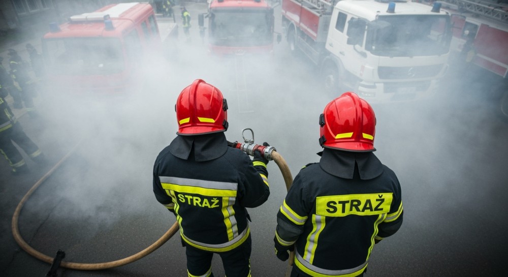 Pożar w Szczecinie: Tragiczne wydarzenia na dziewiątym piętrze bloku