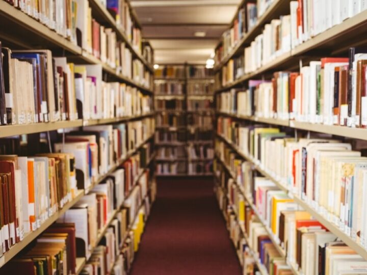 Wiosenne wydarzenia w bibliotekach: odkryj kulturalne skarby!
