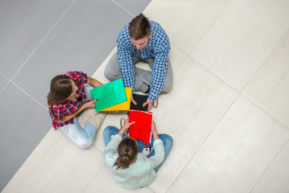 Inspirujący tydzień w Szczecinie: odkryj literackie skarby i twórcze warsztaty!