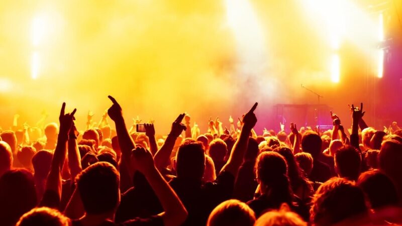 Lato z dźwiękiem: Muzyczna podróż w czasie