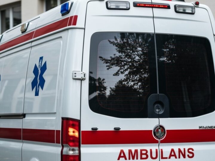 Wakacyjne przygody bez ryzyka: jak zapewnić dzieciom bezpieczeństwo?