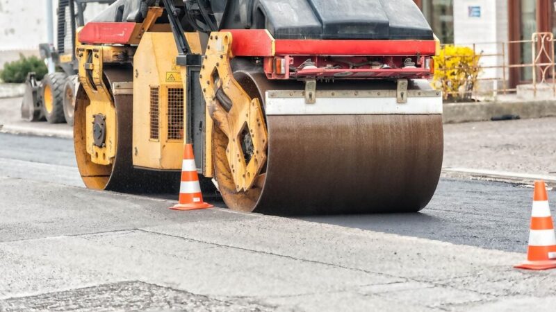 Utrudnienia na ul. Zbójnickiej: Prace budowlane i zmiana organizacji ruchu od 27 lipca