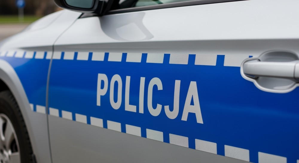 Dzikie Zmagania w Policach: Mundurowi na Sportowej Arenie