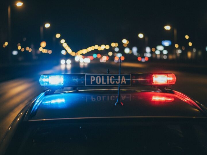 Nieoczekiwana interwencja policji: Co wydarzyło się podczas zgłoszenia o zakłóceniu ciszy nocnej?