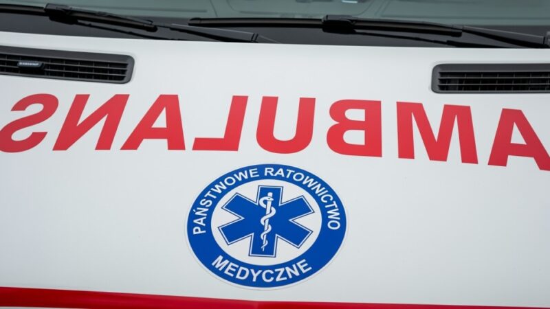 Policjanci w akcji: Bohaterskie ratowanie życia z fal morza!