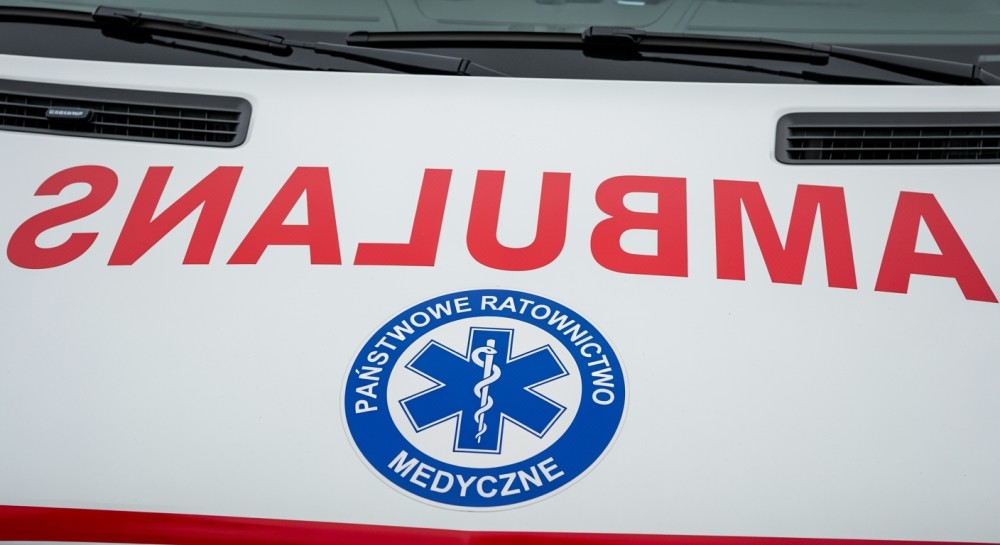Policjanci w akcji: Bohaterskie ratowanie życia z fal morza!
